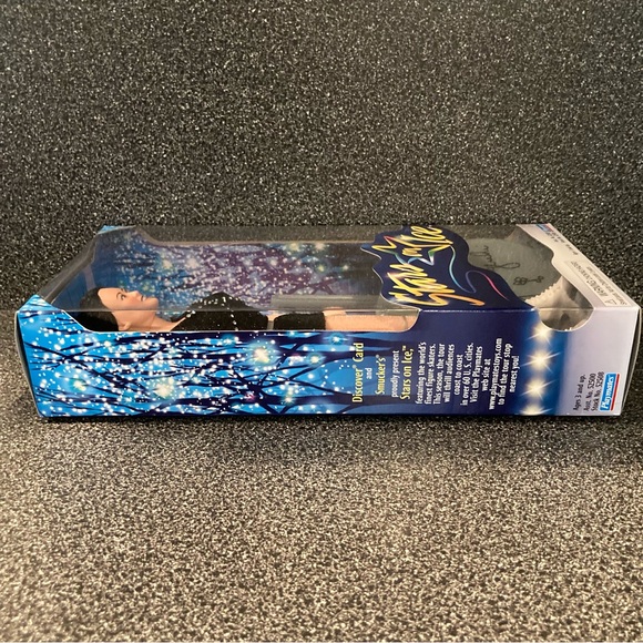 NRFB Kristi Yamaguchi, by Playmates, Stars on Ice 1998 # 52508 - Picture 6 of 9